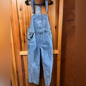 Levi’s overalls size medium EUC